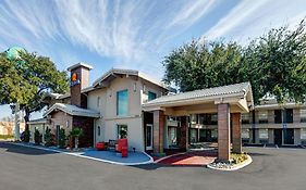 La Quinta Inn By Wyndham Dallas Uptown