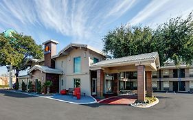 La Quinta Inn By Wyndham Dallas Uptown